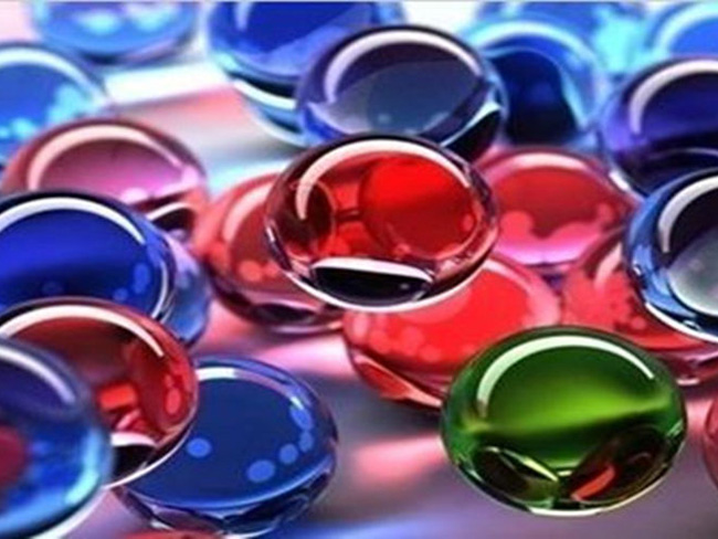 彩色玻璃珠作為一種新型的外墻用裝飾產(chǎn)品，有著特別的優(yōu)勢(shì)